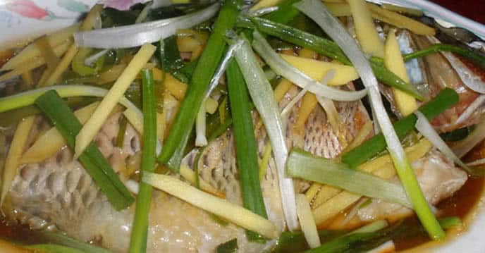 món cá chép hấp